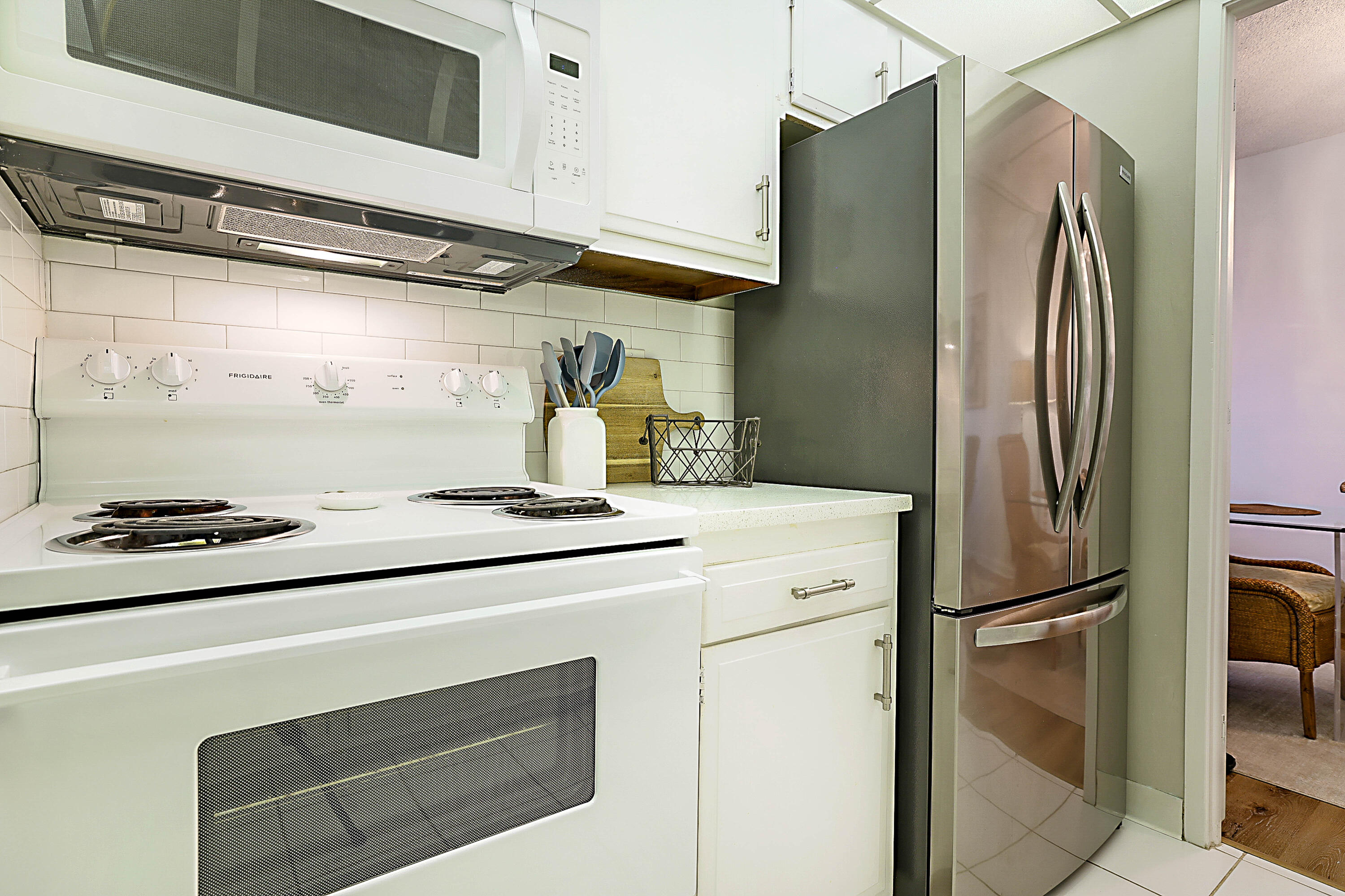 2121 North Ocean Boulevard, Unit 407W Boca Raton, FL 33431 - Photo 18 of 60 Kitchen