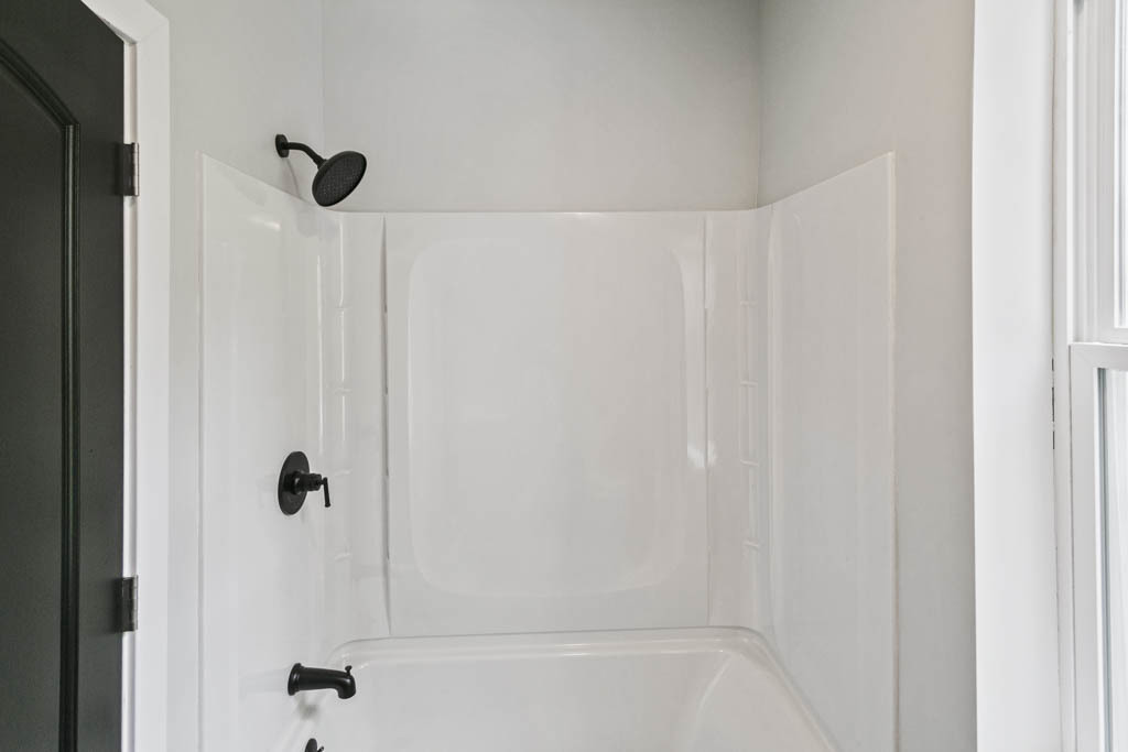 444 West Indiana Avenue Beecher, IL 60401 - Photo 13 of 20 a bathroom with a shower