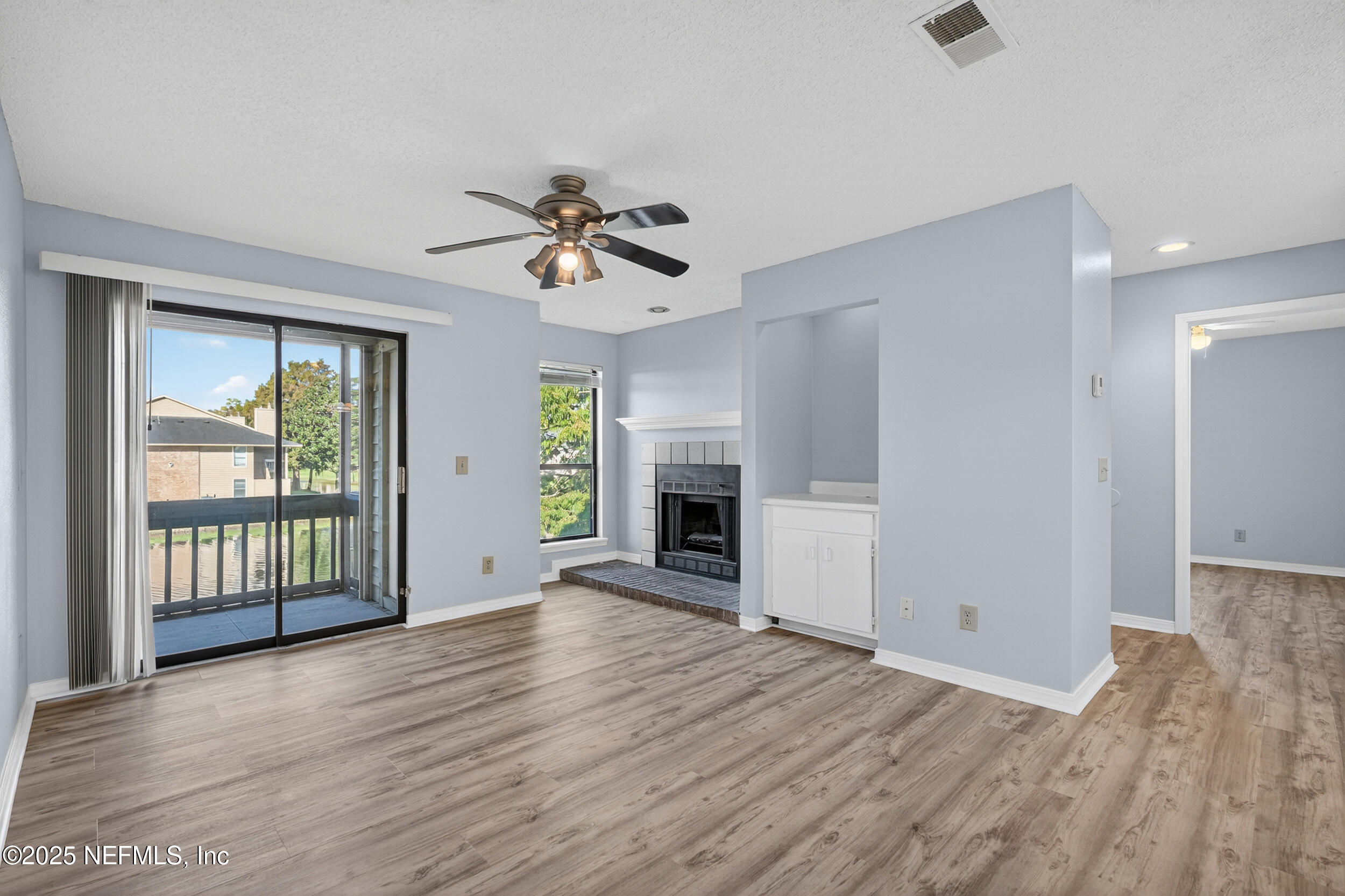 10200 Belle Rive Boulevard, Unit 212 Jacksonville, FL 32256 - Photo 4 of 36 28_10200 belle rive blvd 212-26