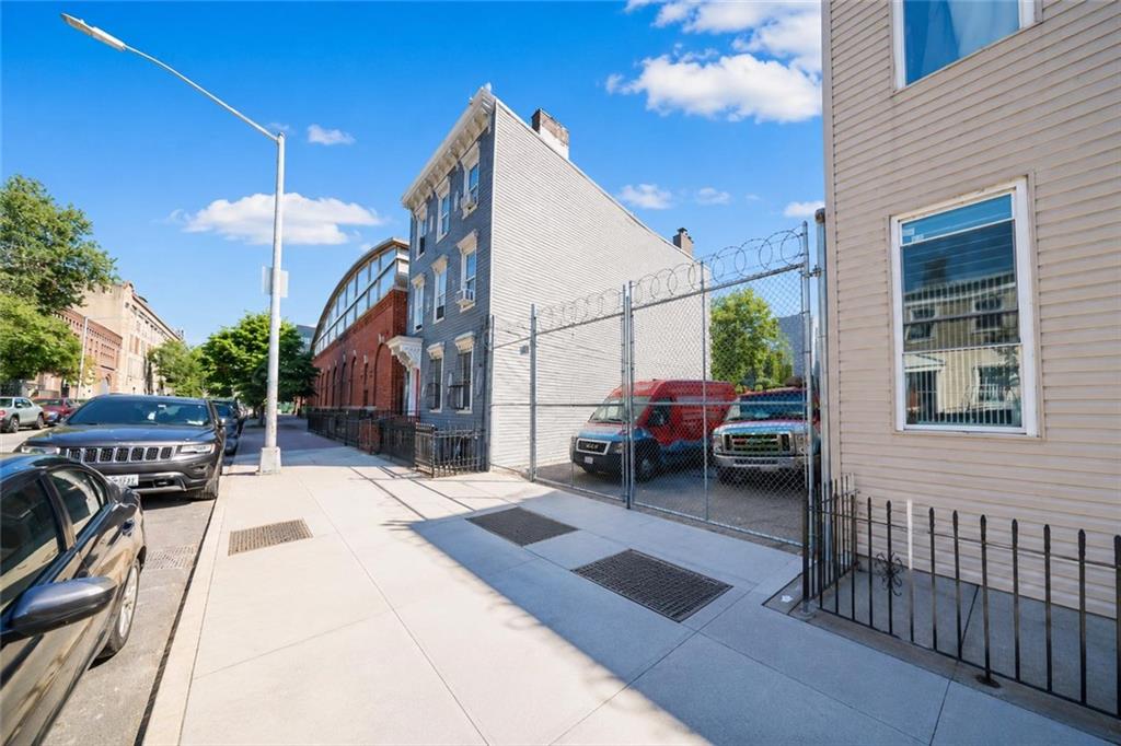 192 Butler Street Brooklyn, NY 11217 - Photo 3 of 16 a view of a terrace with sitting area