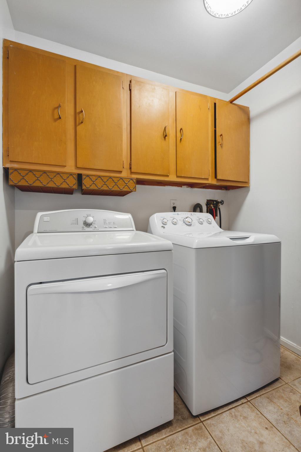9308 Emory Grove Road Gaithersburg, MD 20877 - Photo 16 of 45 Main level laundry