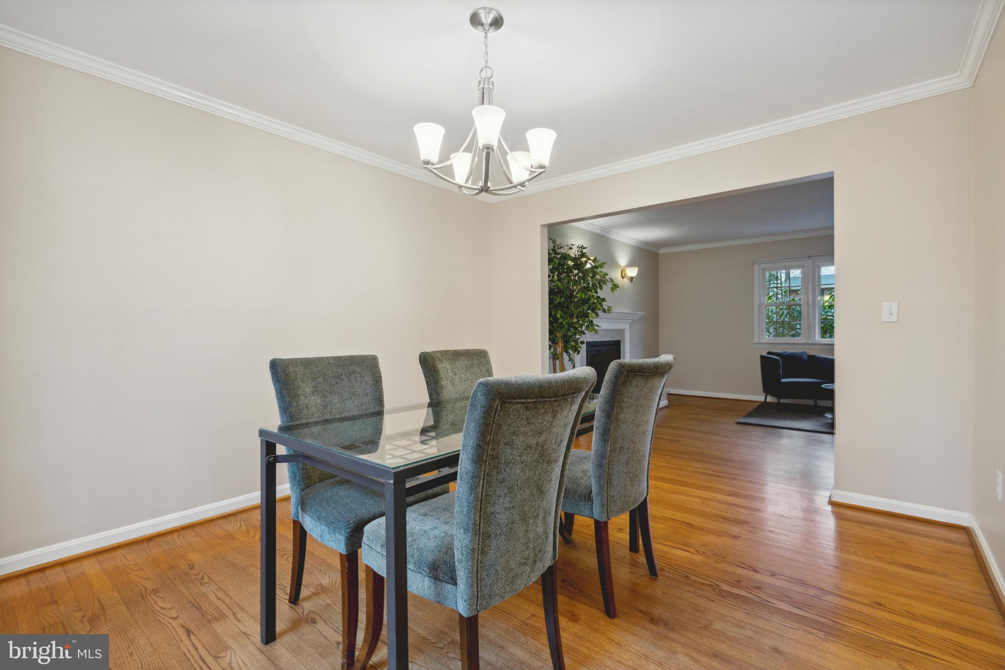 9308 Emory Grove Road Gaithersburg, MD 20877 - Photo 8 of 45 Dining room