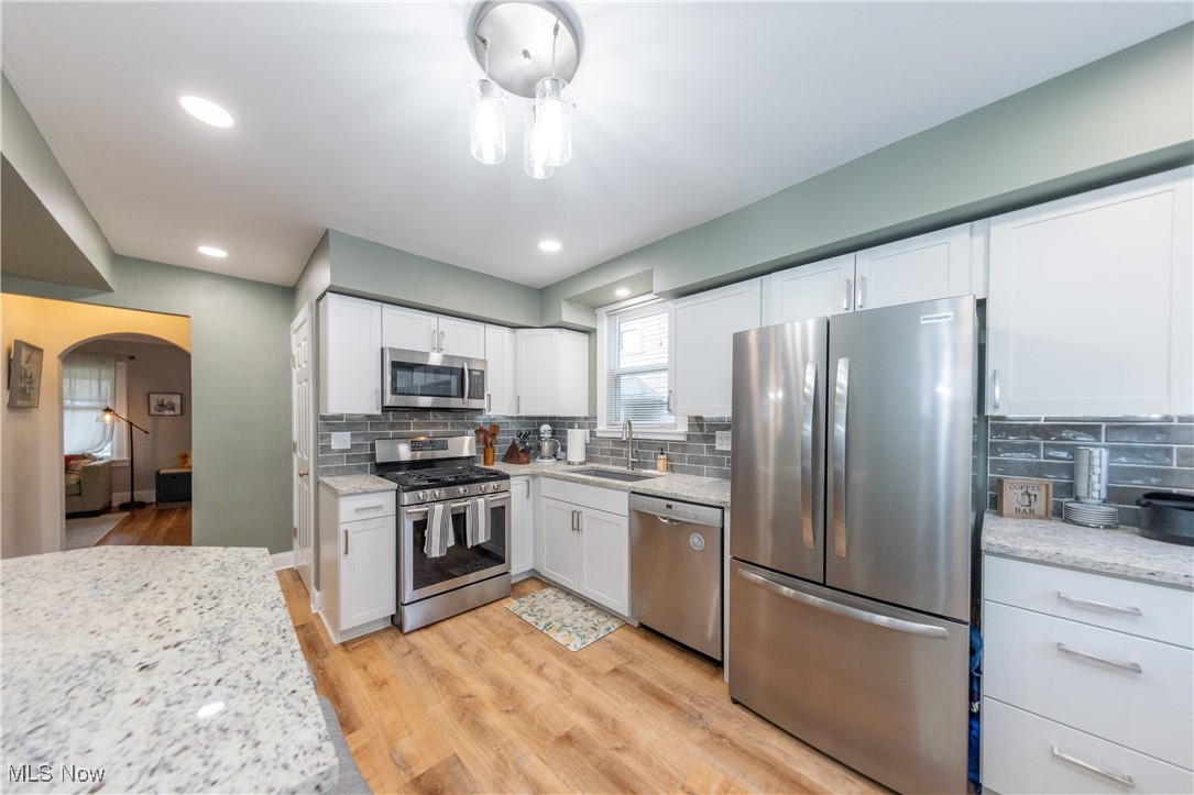 3395 Tullamore Road Cleveland, OH 44118 - Photo 14 of 39 Gallery Image 14