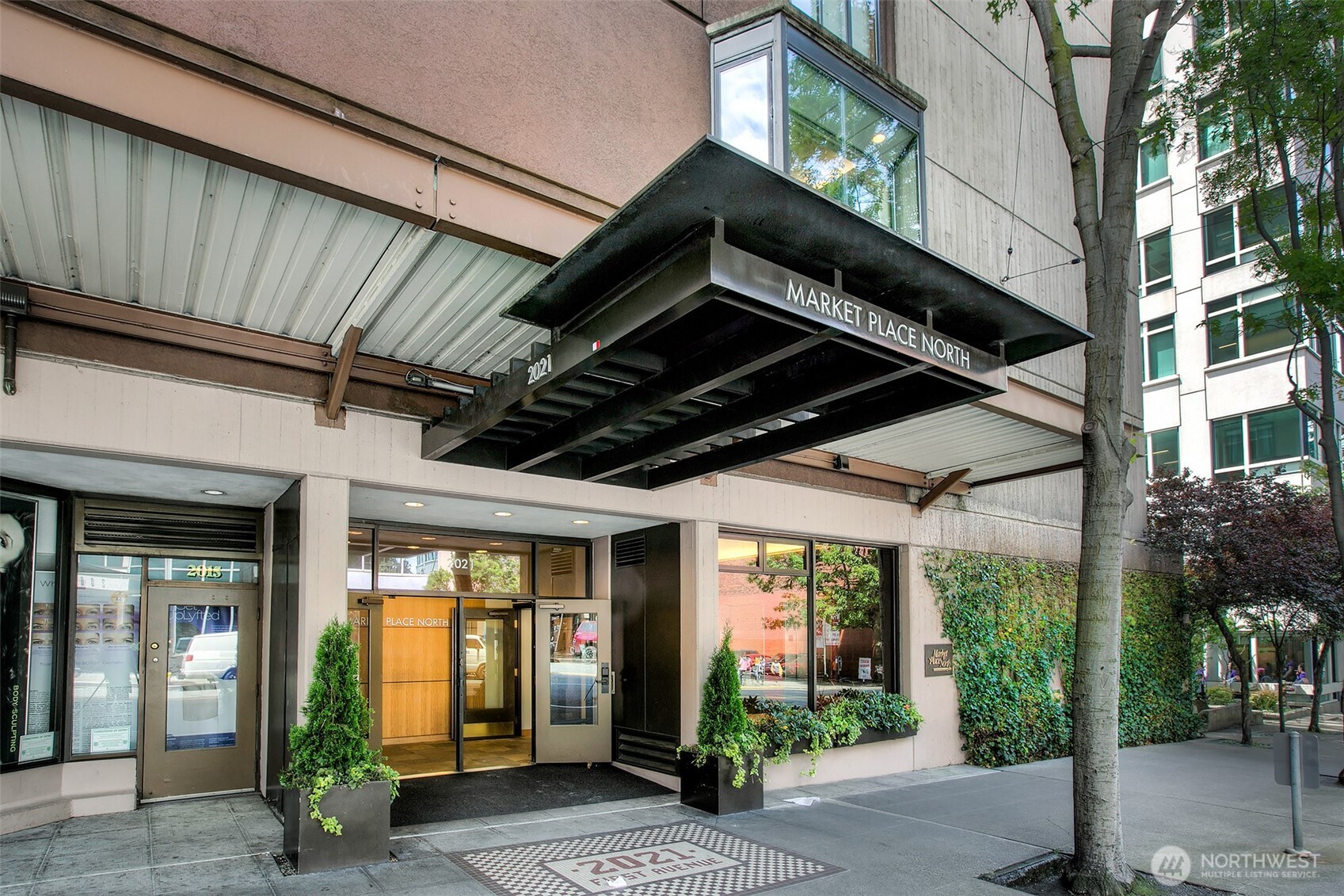 2021 1st Avenue, Unit E8 Seattle, WA 98121 - Photo 29 of 32