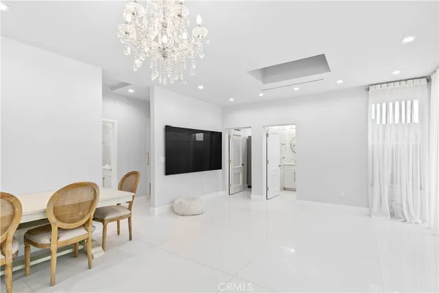 a view of livingroom with furniture