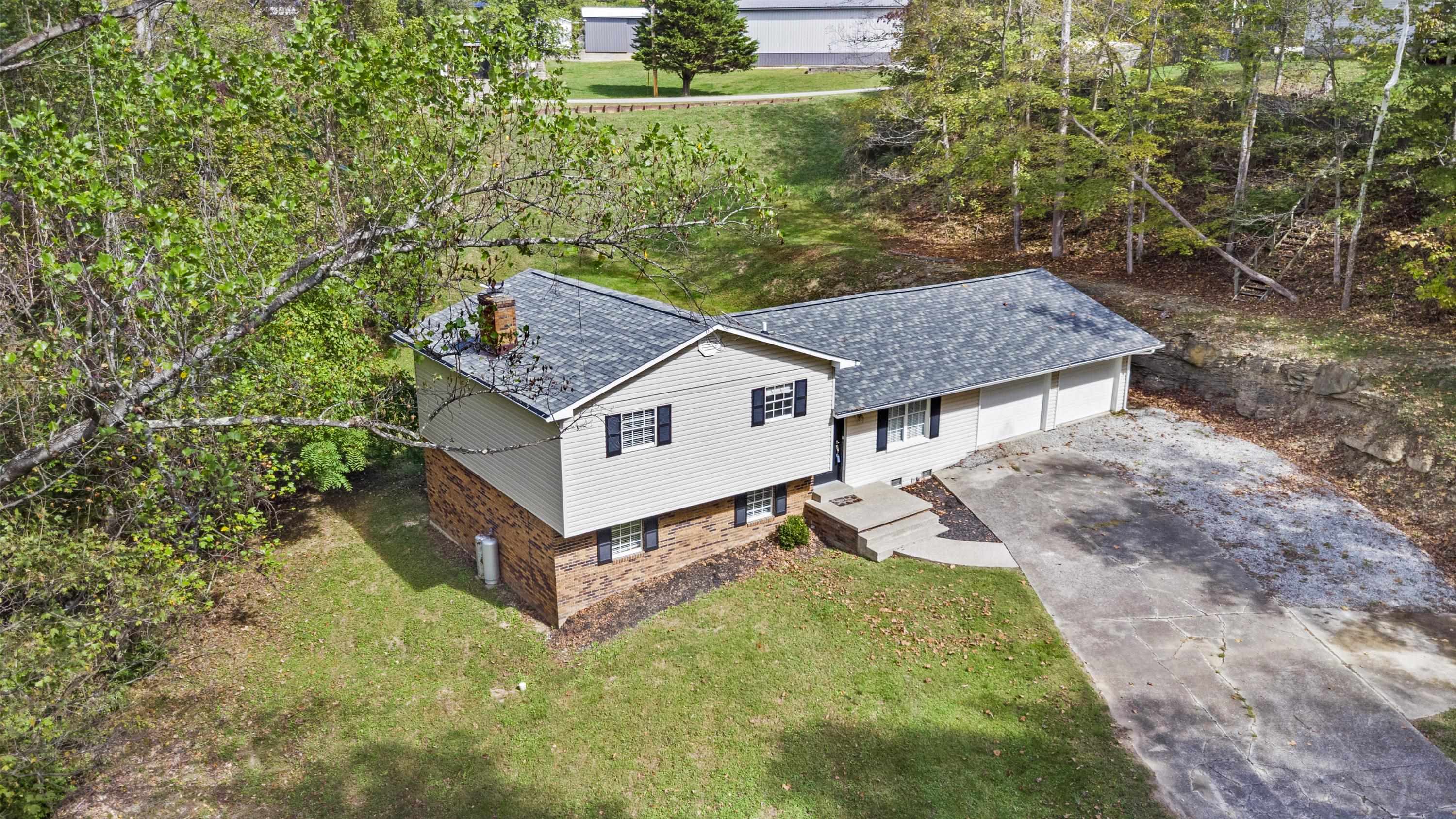 1633 Rebel Road Ashland, KY 41102 - Photo 1 of 19 Gallery Image 1