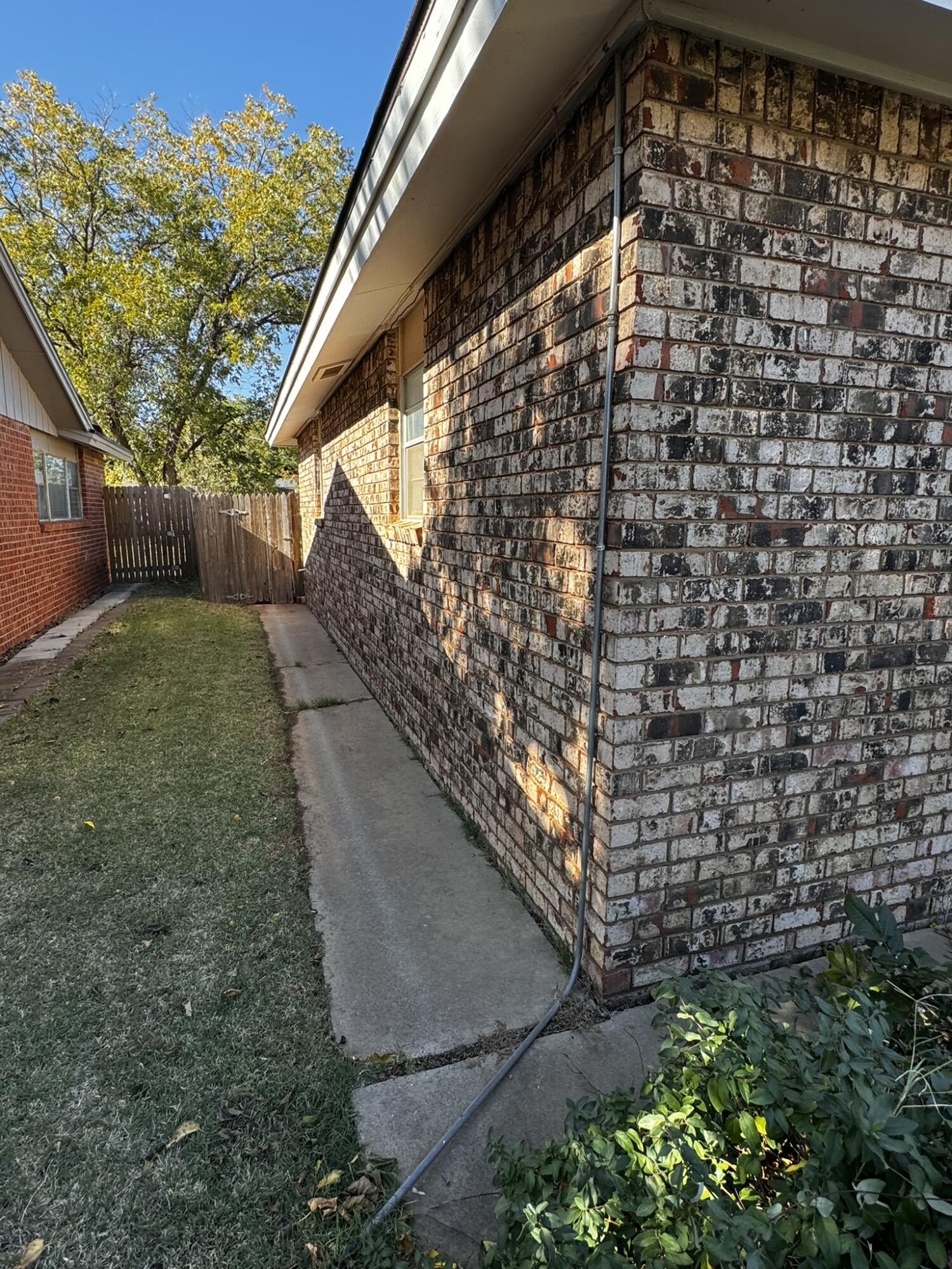 1209 Garland Plainview, TX 79072 - Photo 26 of 38 a backyard of a house with lots of green space
