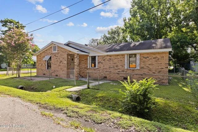 $95,000 | 810 Abbirene Street, Franklin, LA 70538