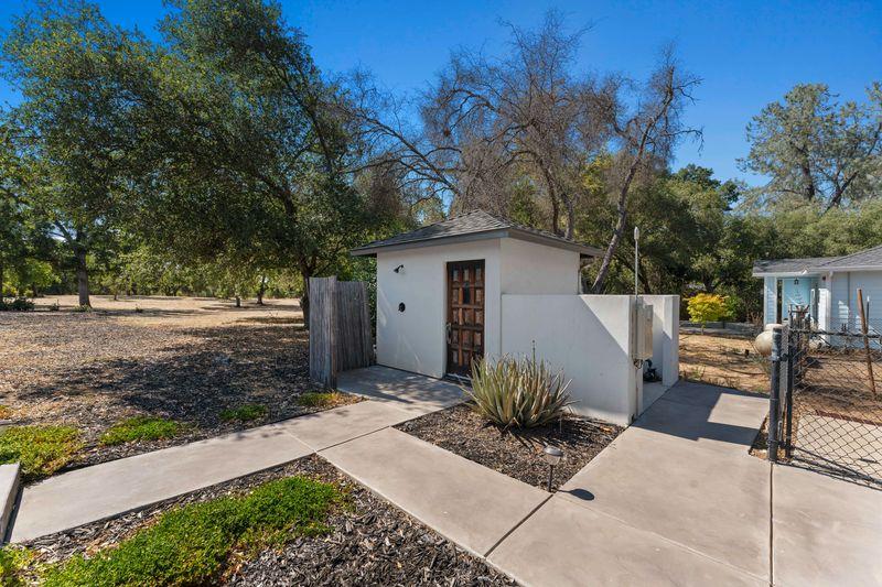 3801 Val Verde Road Loomis, CA 95650 - Photo 22 of 75 Outdoor shower by pool