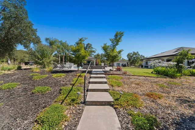$1,990,000 | 3801 Val Verde Road, Loomis, CA 95650