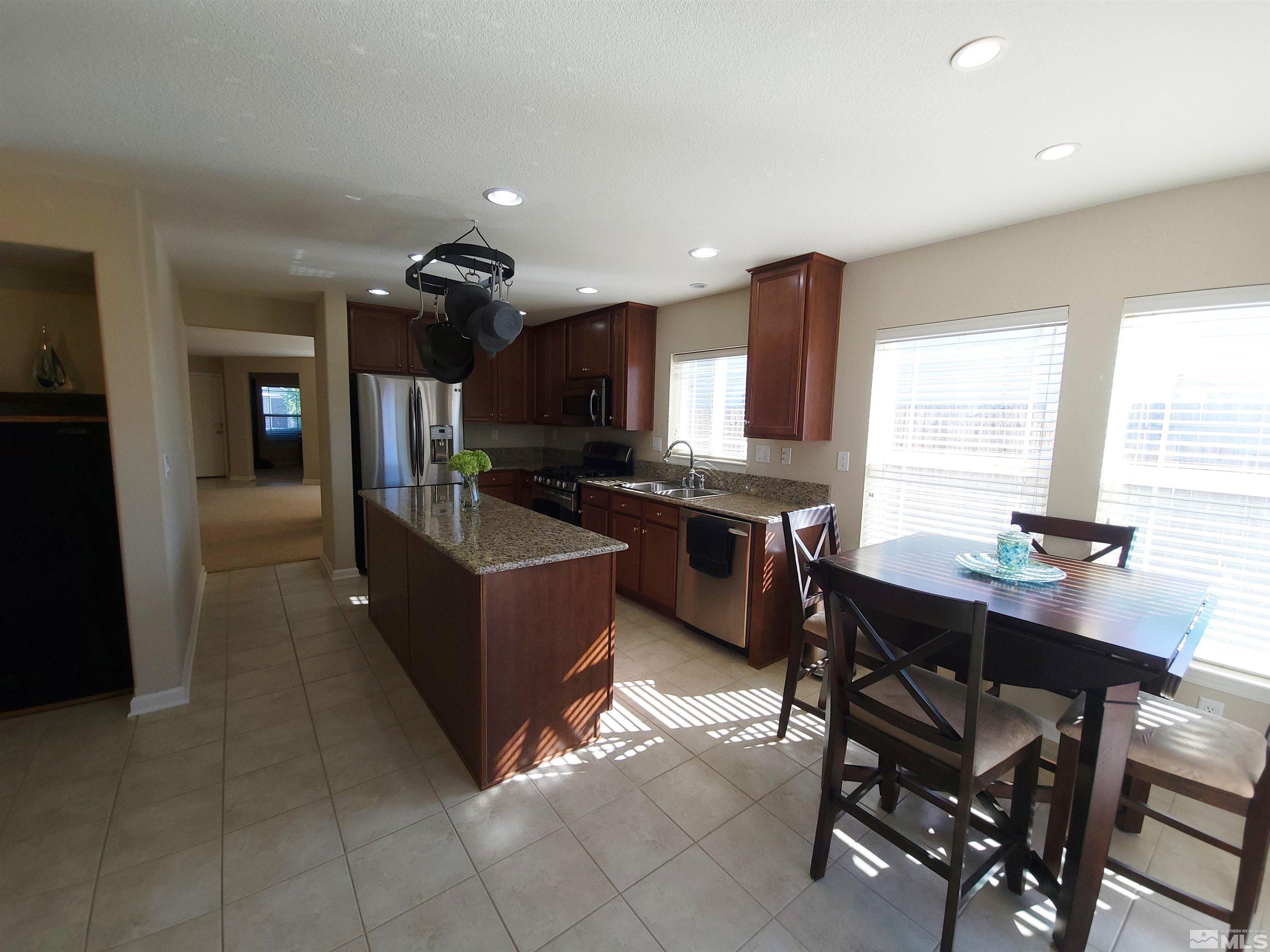 8955 Grisom Way Reno, NV 89506 - Photo 7 of 19 Photo 7
