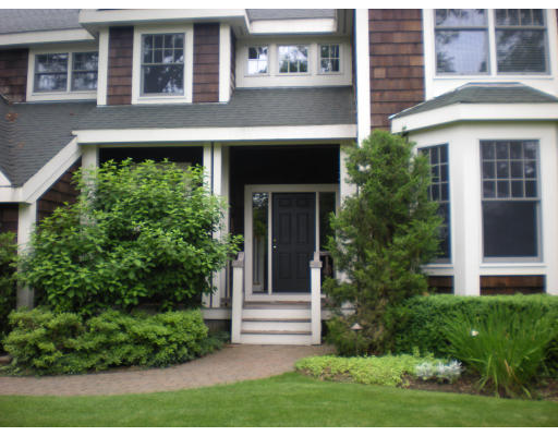 31 Bird Street Needham, MA 02492 - Photo 3 of 13