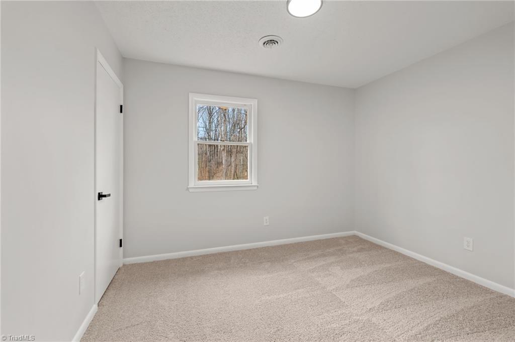 292 Mt Pleasant Church Road State Road, NC 28676 - Photo 18 of 34