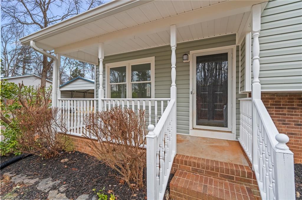 292 Mt Pleasant Church Road State Road, NC 28676 - Photo 3 of 34