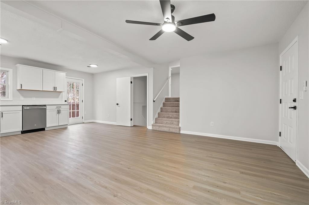 292 Mt Pleasant Church Road State Road, NC 28676 - Photo 8 of 34