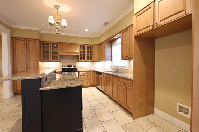 $599,900 | 5249 Wyndham Court, Abilene, TX 79606