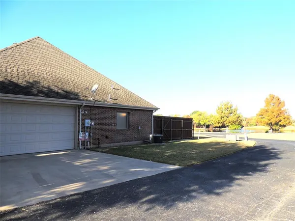 $574,900 | 5249 Wyndham Court, Abilene, TX 79606