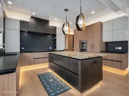 $2,890,000 | 430 North Adams Street, Hinsdale, IL 60521