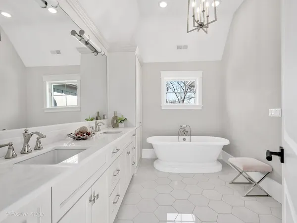 $2,890,000 | 430 North Adams Street, Hinsdale, IL 60521