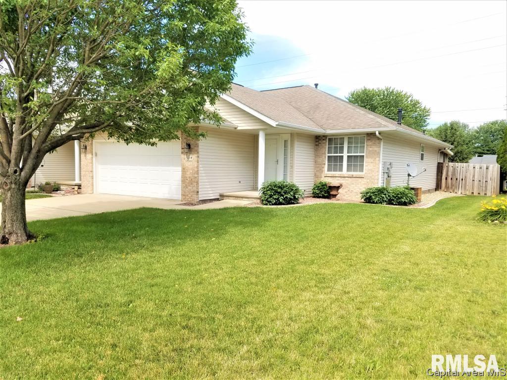 3214 Red Oak Lane Springfield, IL 62712 - Photo 1 of 24