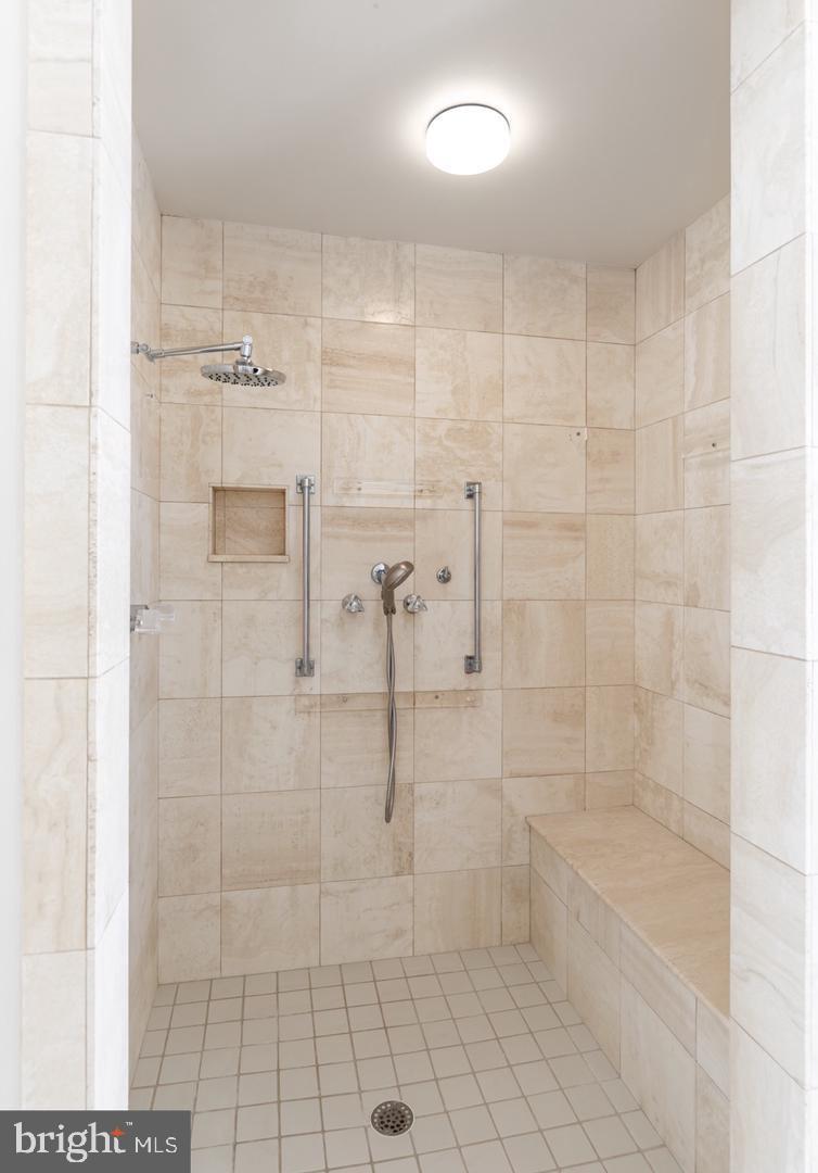11032 Popes Head Road Fairfax, VA 22030 - Photo 21 of 28