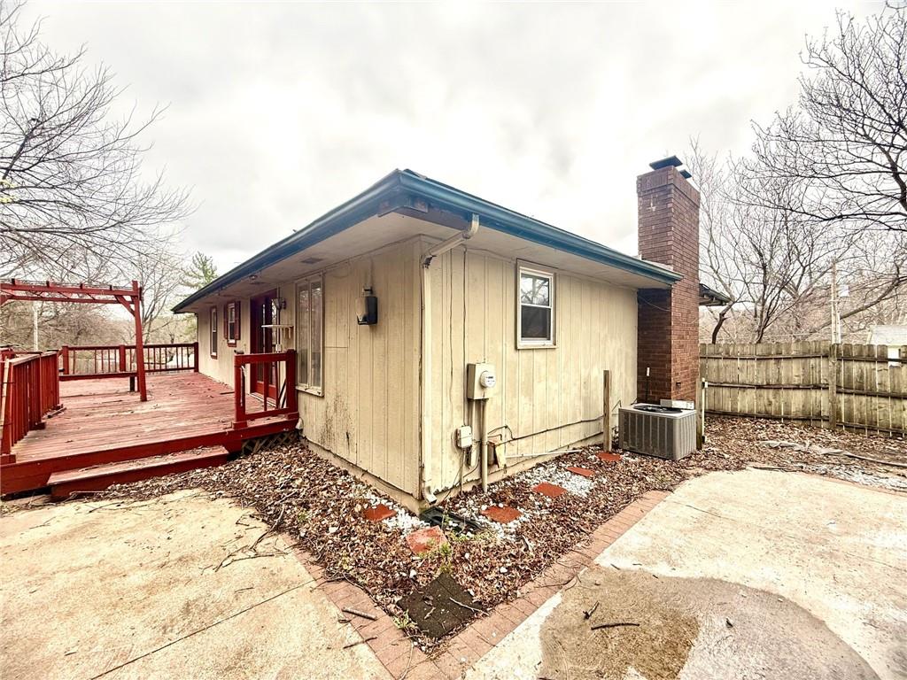 3112 Hampton Road St. Joseph, MO 64505 - Photo 2 of 14