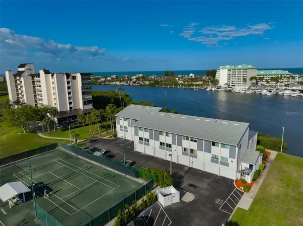 $399,000 | 14800 Walsingham Road, Unit 1203, Largo, FL 33774