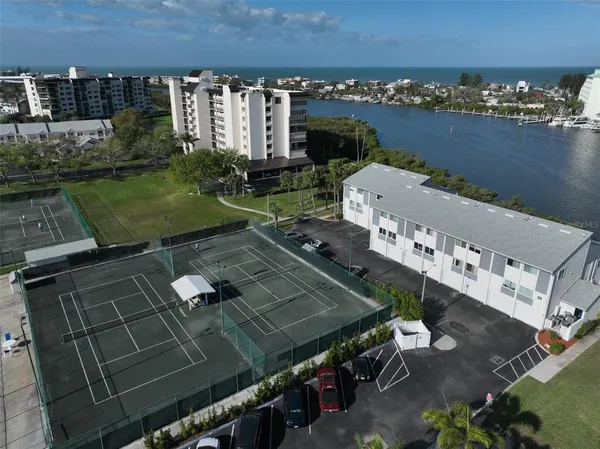 $399,000 | 14800 Walsingham Road, Unit 1203, Largo, FL 33774