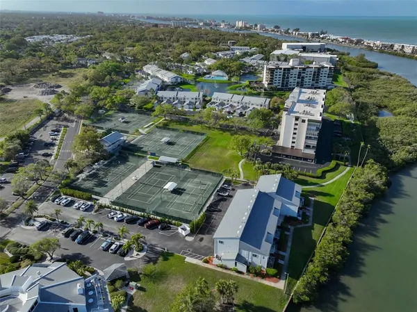 $399,000 | 14800 Walsingham Road, Unit 1203, Largo, FL 33774