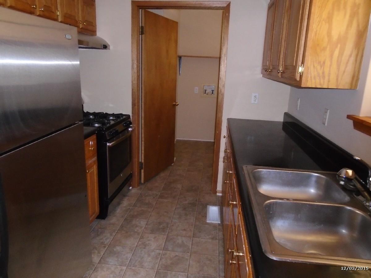 3067 Williams Creek Road Oneida, TN 37841 - Photo 3 of 3 New stove