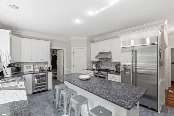 $750,000 | 111 Overlook Court, Easley, SC 29642