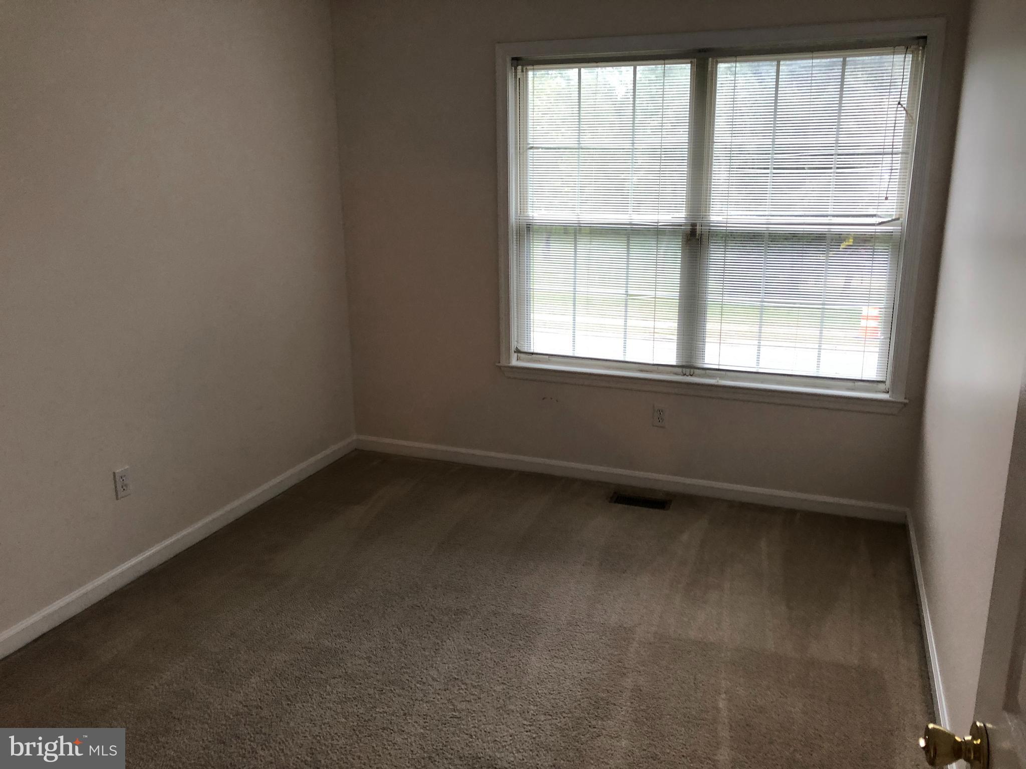 38 London Road Burlington, NJ 08016 - Photo 31 of 43