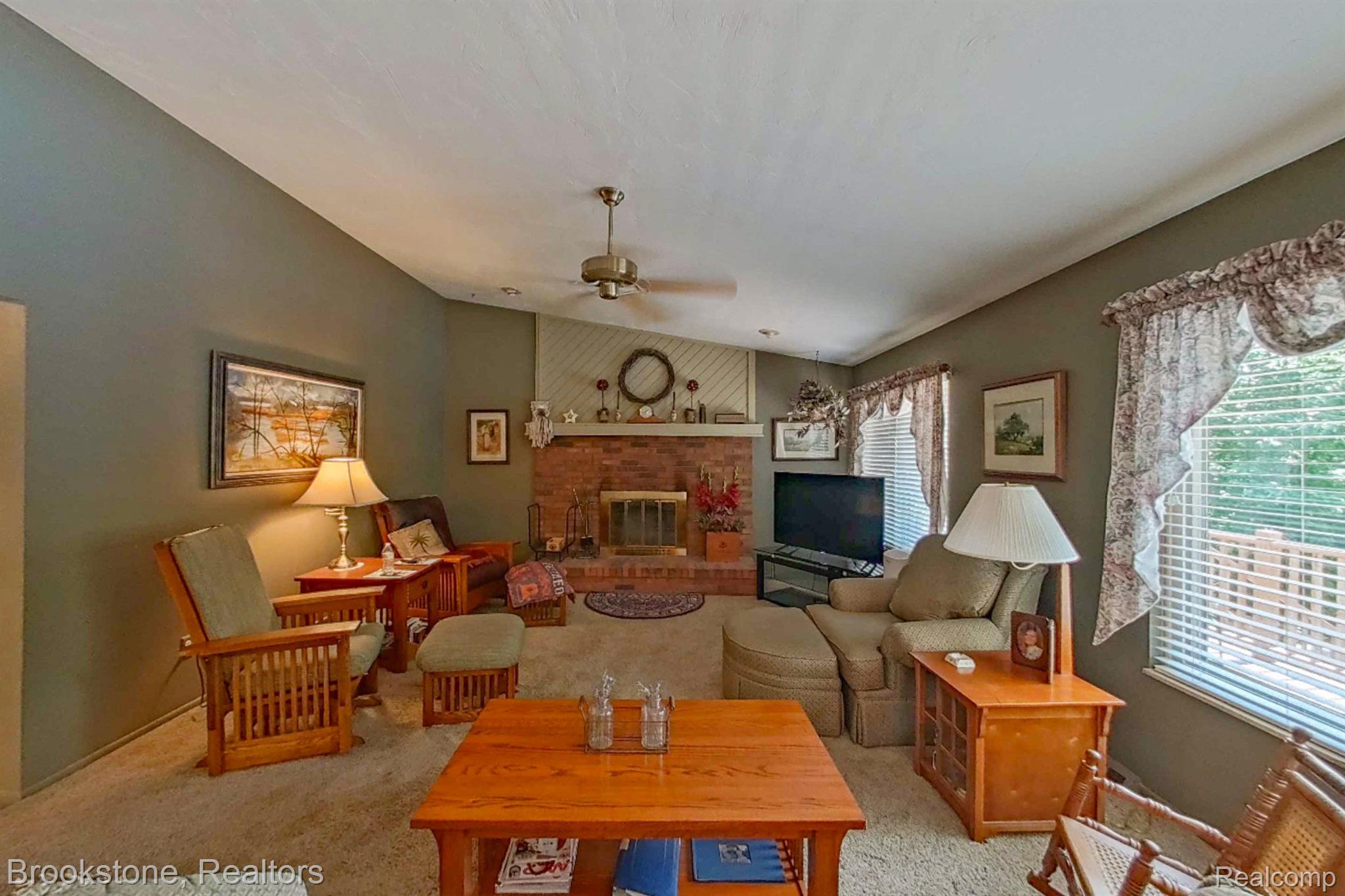 8455 Rattalee Lake Road Clarkston, MI 48348 - Photo 10 of 62 Gallery Image 10