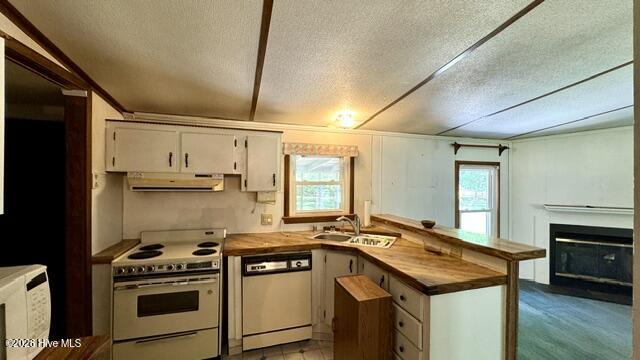 648 Old Church Road Swansboro, NC 28584 - Photo 23 of 36 kitchen