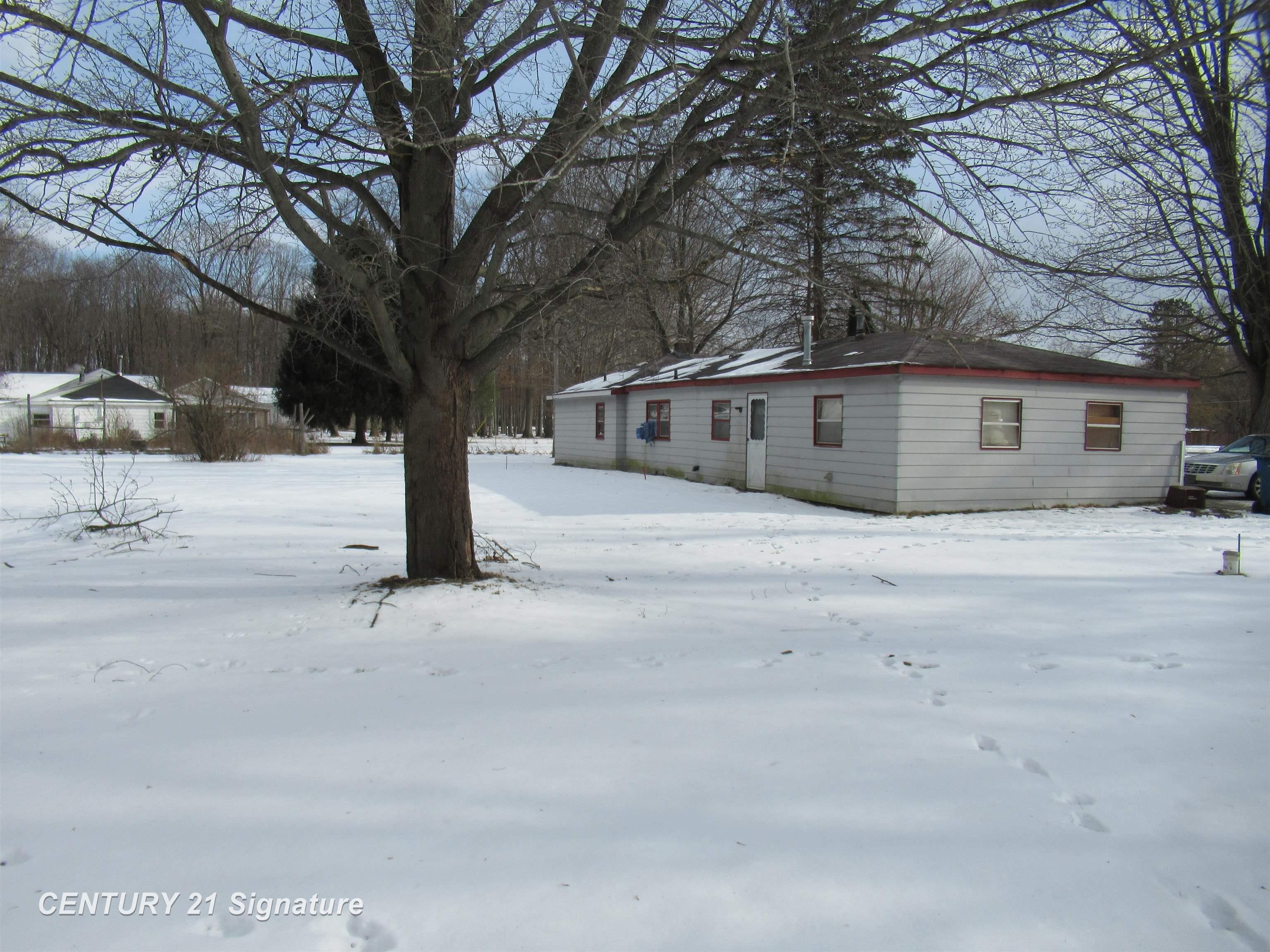 9084 West Frances Road Flushing, MI 48433 - Photo 15 of 23 50165080-f959b24d-c6e2-43f3-b48e-9a35b6d87aa9.JPG