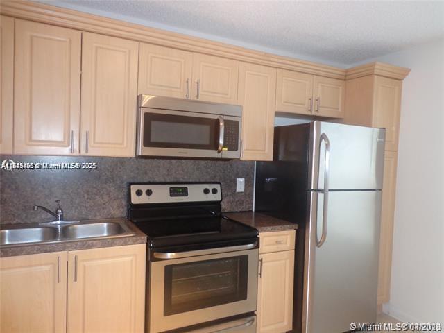 2276 Southwest 81st Avenue, Unit 2276 Miramar, FL 33025 - Photo 5 of 13