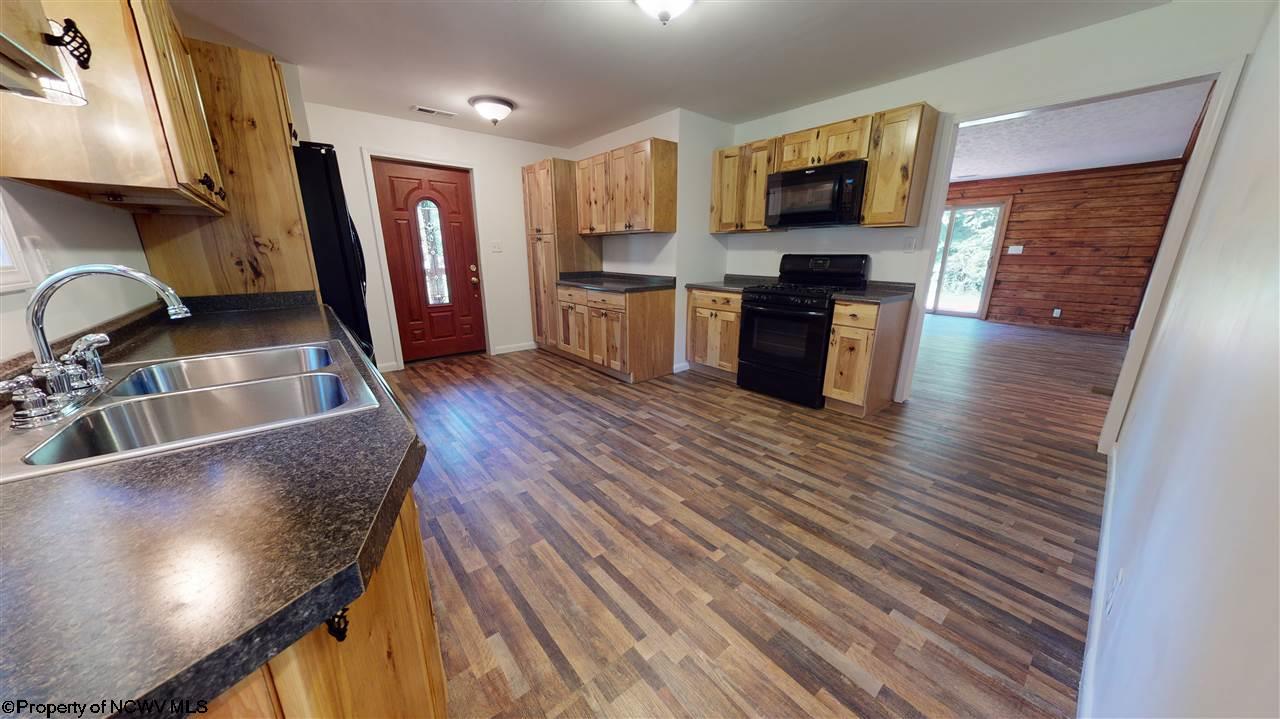 534 Saltwell Road Shinnston, WV 26431 - Photo 6 of 19 Gallery Image 6