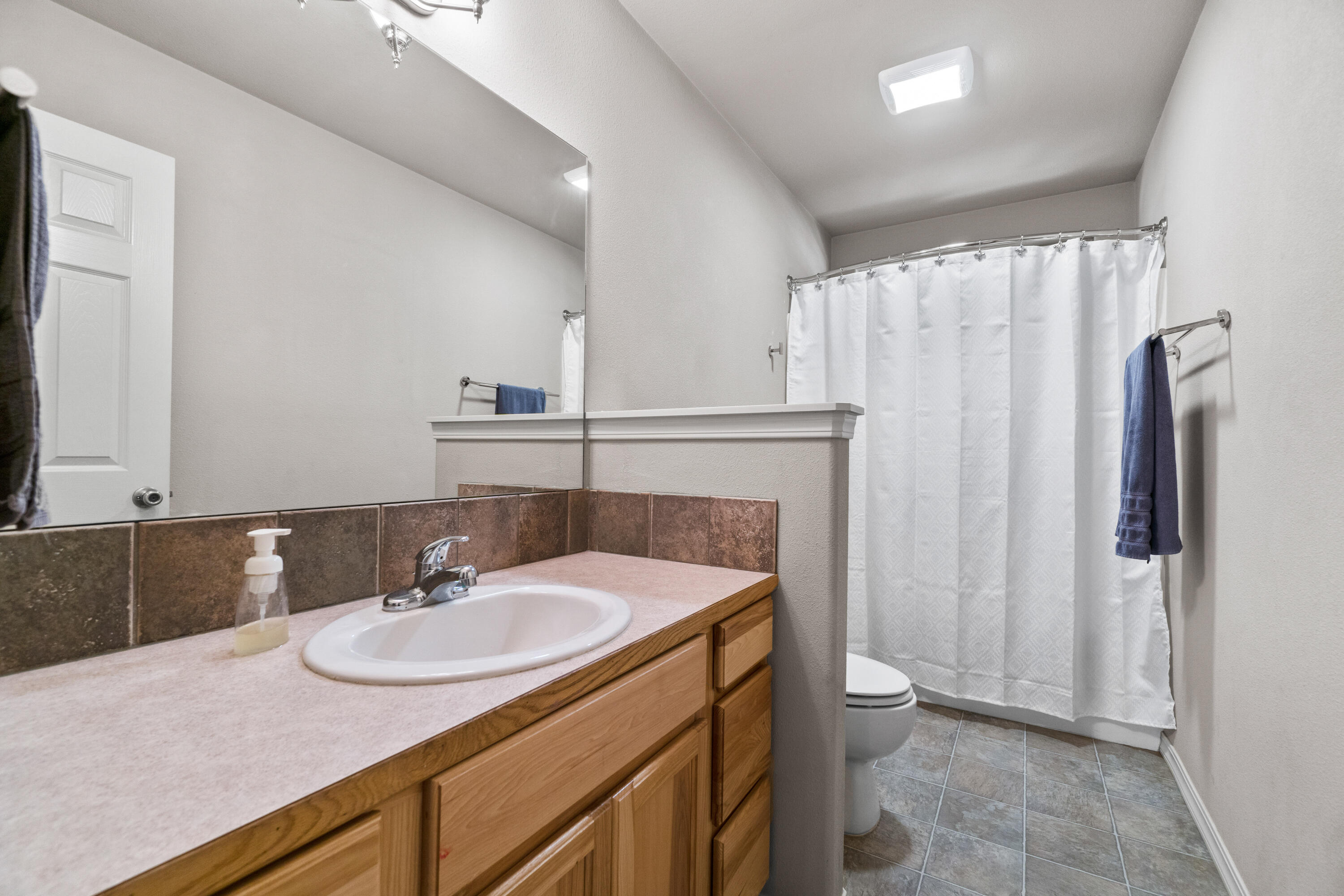 16940 Jacinto Road Bend, OR 97707 - Photo 13 of 26 RileyVisuals-38