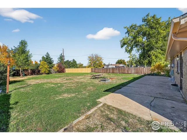 a view of a golf course