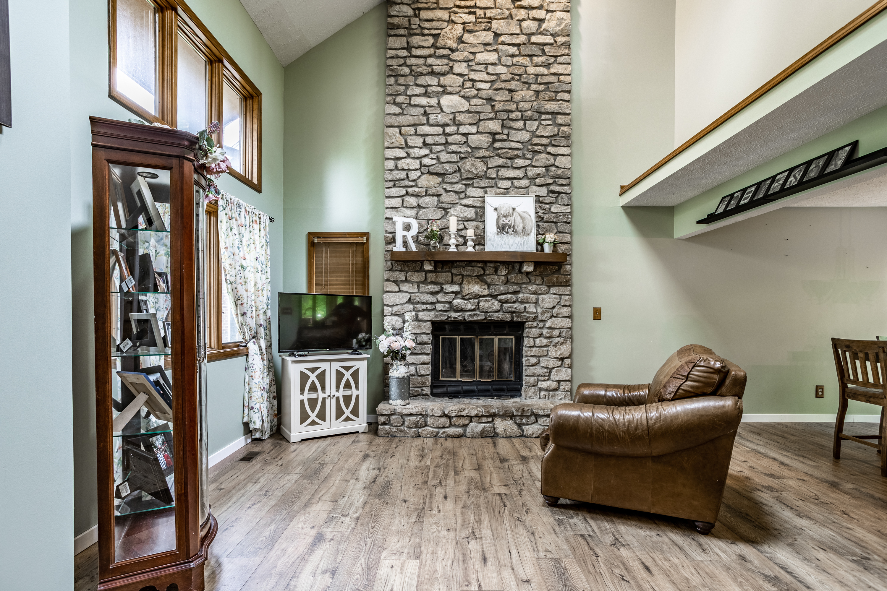 1203 Ridgeview Court Avon, IN 46123 - Photo 8 of 32