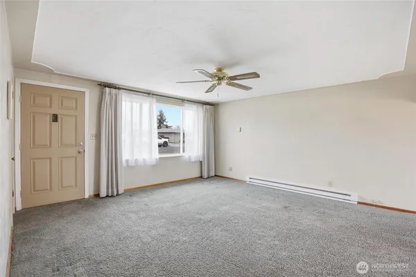 $259,000 | 814 South Evergreen Drive, Moses Lake, WA 98837