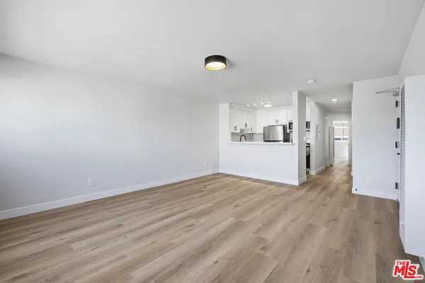 $2,695 | 1337 South Hoover Street, Unit 1505 # 4, Los Angeles, CA 90006