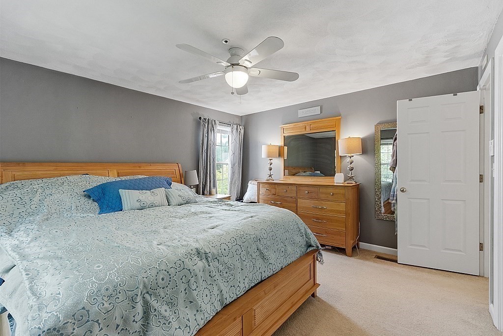 62 Meadowood Road North Andover, MA 01845 - Photo 24 of 39 Gallery Image 24