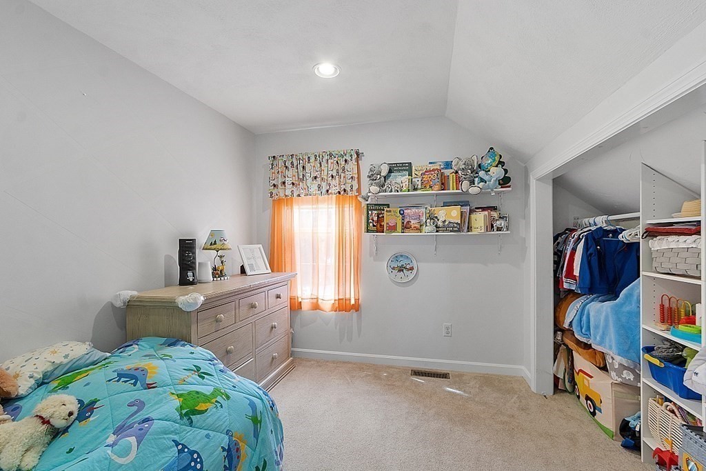 62 Meadowood Road North Andover, MA 01845 - Photo 28 of 39 Gallery Image 28