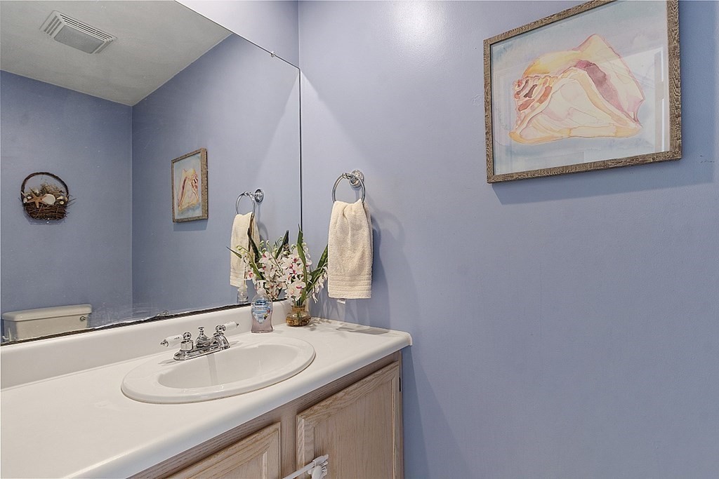 62 Meadowood Road North Andover, MA 01845 - Photo 35 of 39 Gallery Image 35