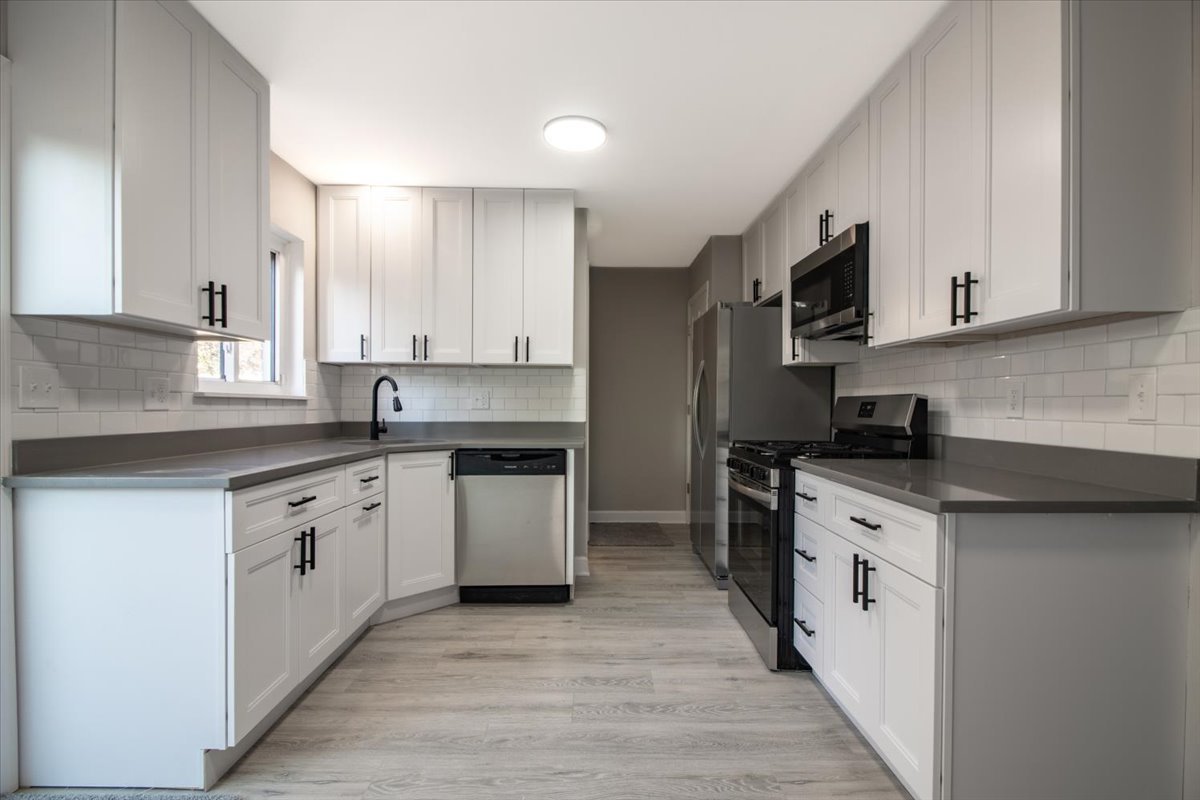 747 North Randall Road, Unit A Aurora, IL 60506 - Photo 8 of 22