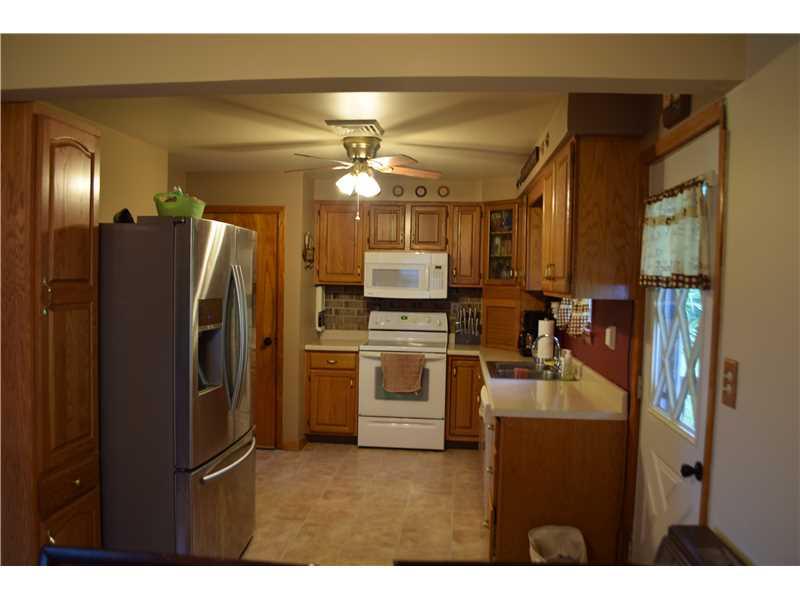111 Staff Road Slippery Rock, PA 16057 - Photo 8 of 18 Kitchen.