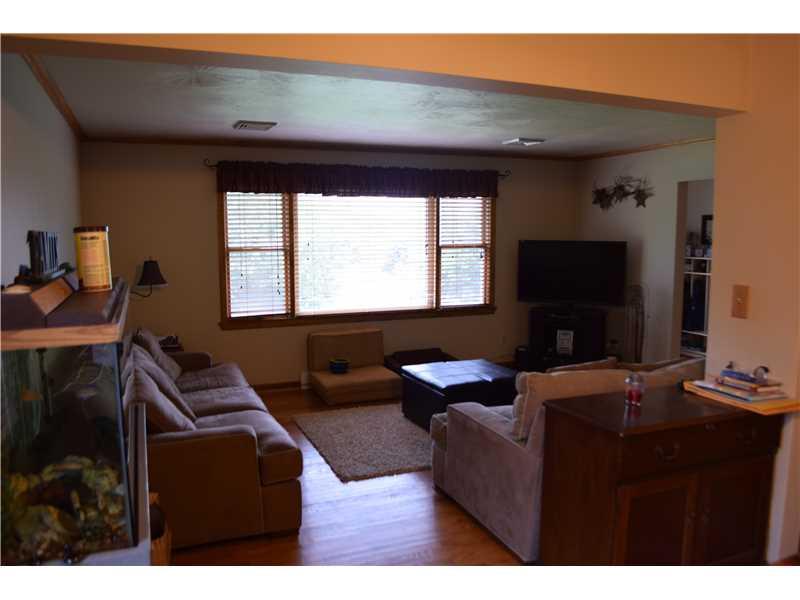 111 Staff Road Slippery Rock, PA 16057 - Photo 10 of 18 Living Room.