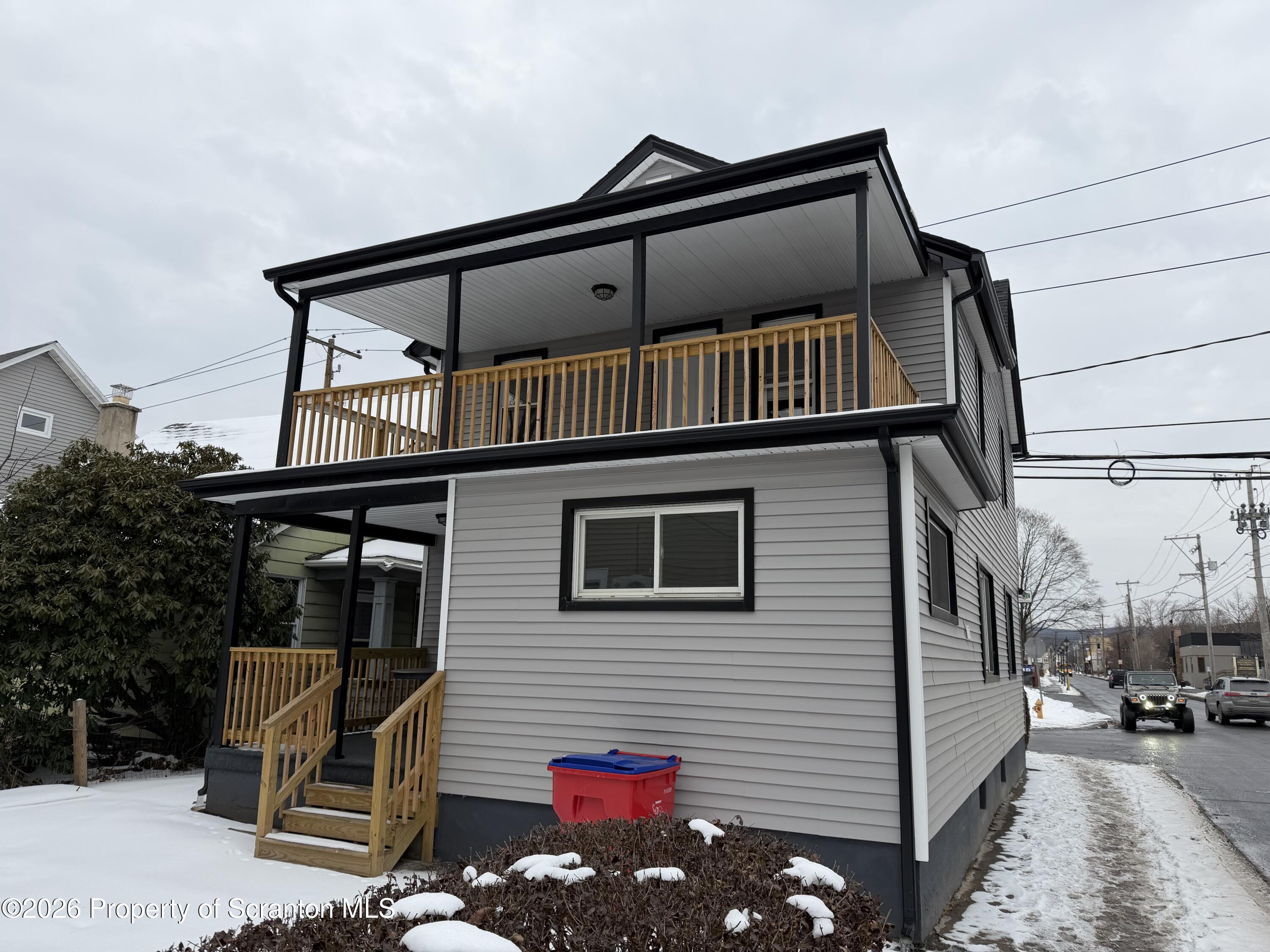 28 7th Avenue Carbondale, PA 18407 - Photo 4 of 20 IMG_4117