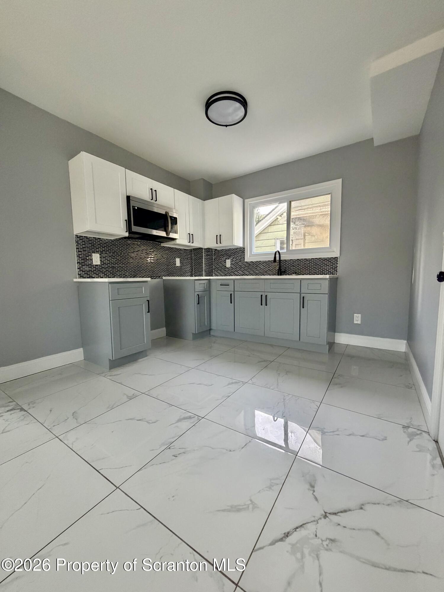 28 7th Avenue Carbondale, PA 18407 - Photo 8 of 20 IMG_4339